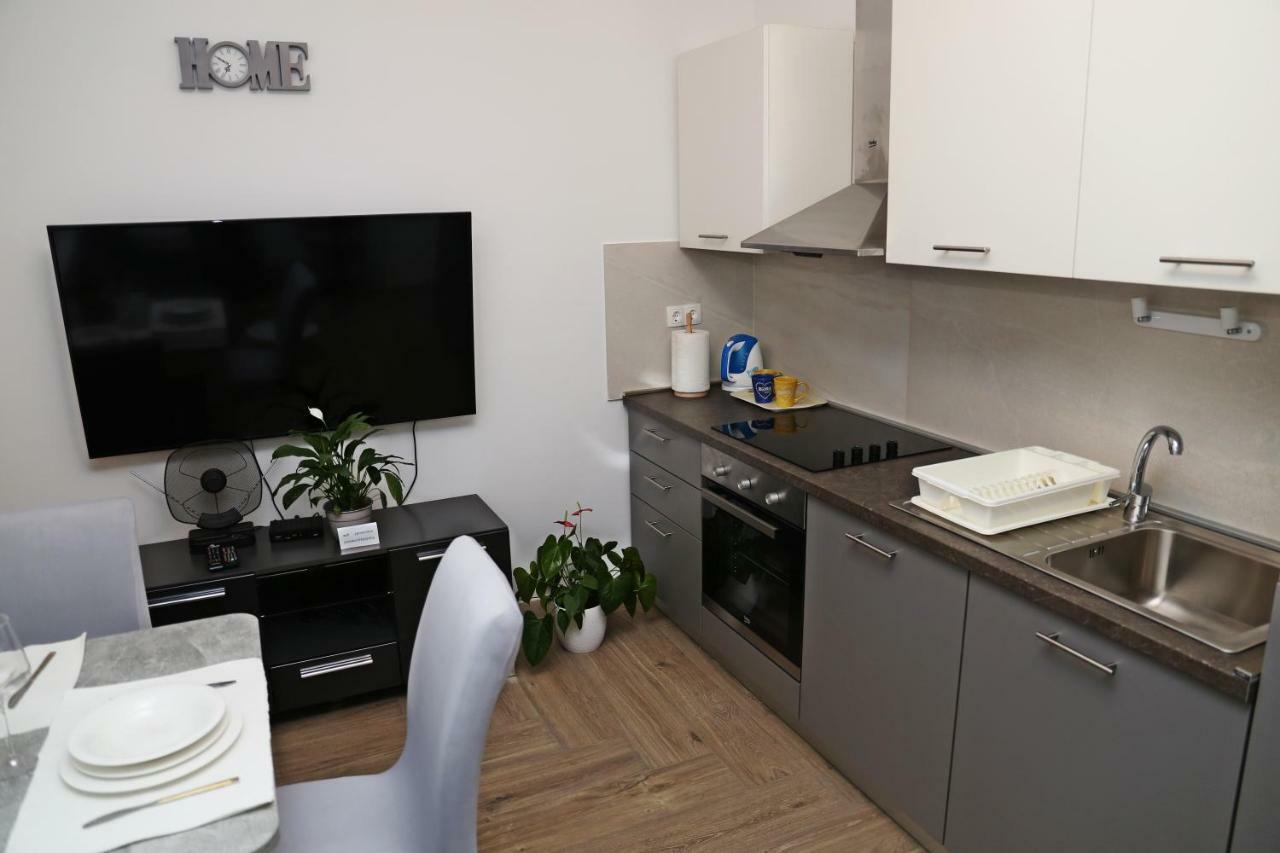 Apartment R&M Lumbarda Bagian luar foto